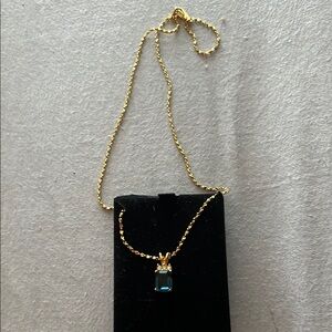 Elegant Gold and Blue Pendant Necklace
